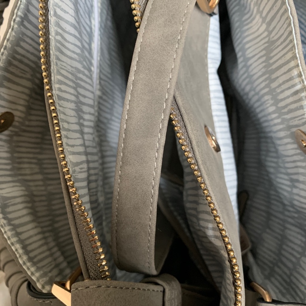 Handbag - Picture 10 of 10